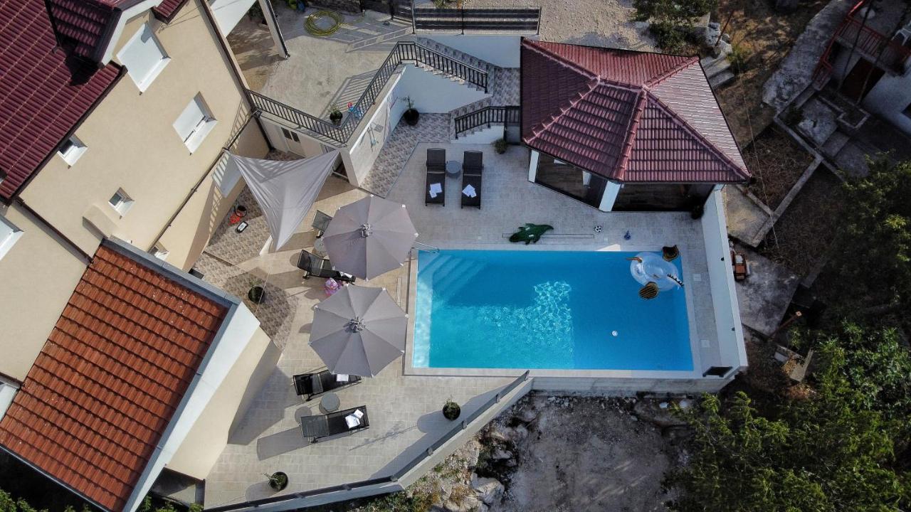 Studio Apartmani Milovic Trebinje Bagian luar foto