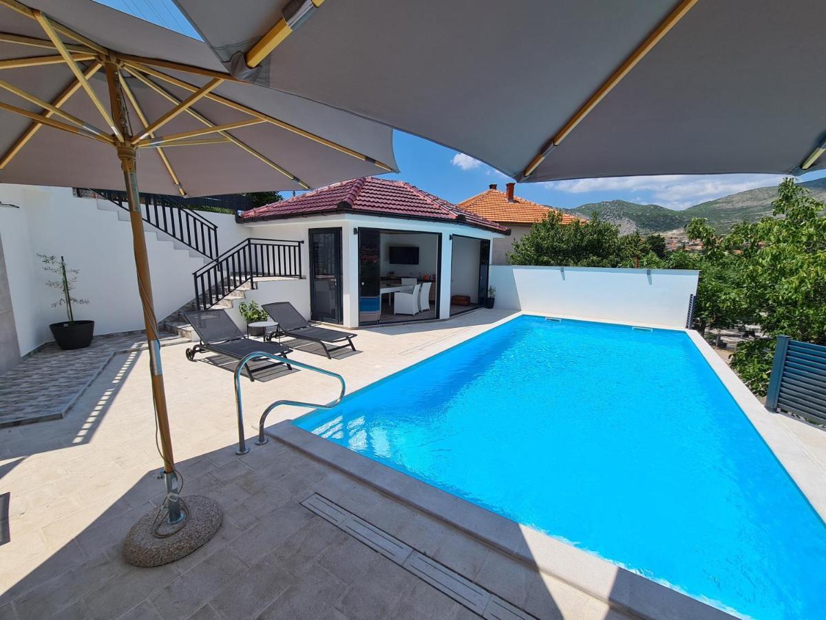 Studio Apartmani Milovic Trebinje Bagian luar foto