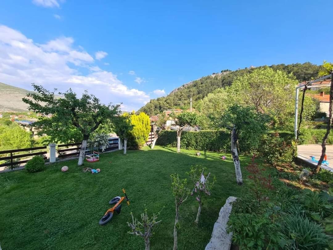 Studio Apartmani Milovic Trebinje Bagian luar foto