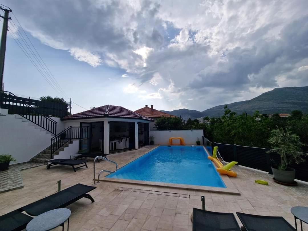 Studio Apartmani Milovic Trebinje Bagian luar foto