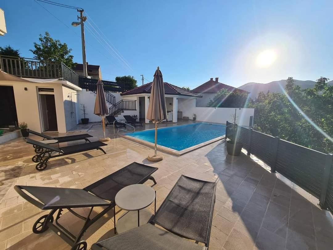 Studio Apartmani Milovic Trebinje Bagian luar foto