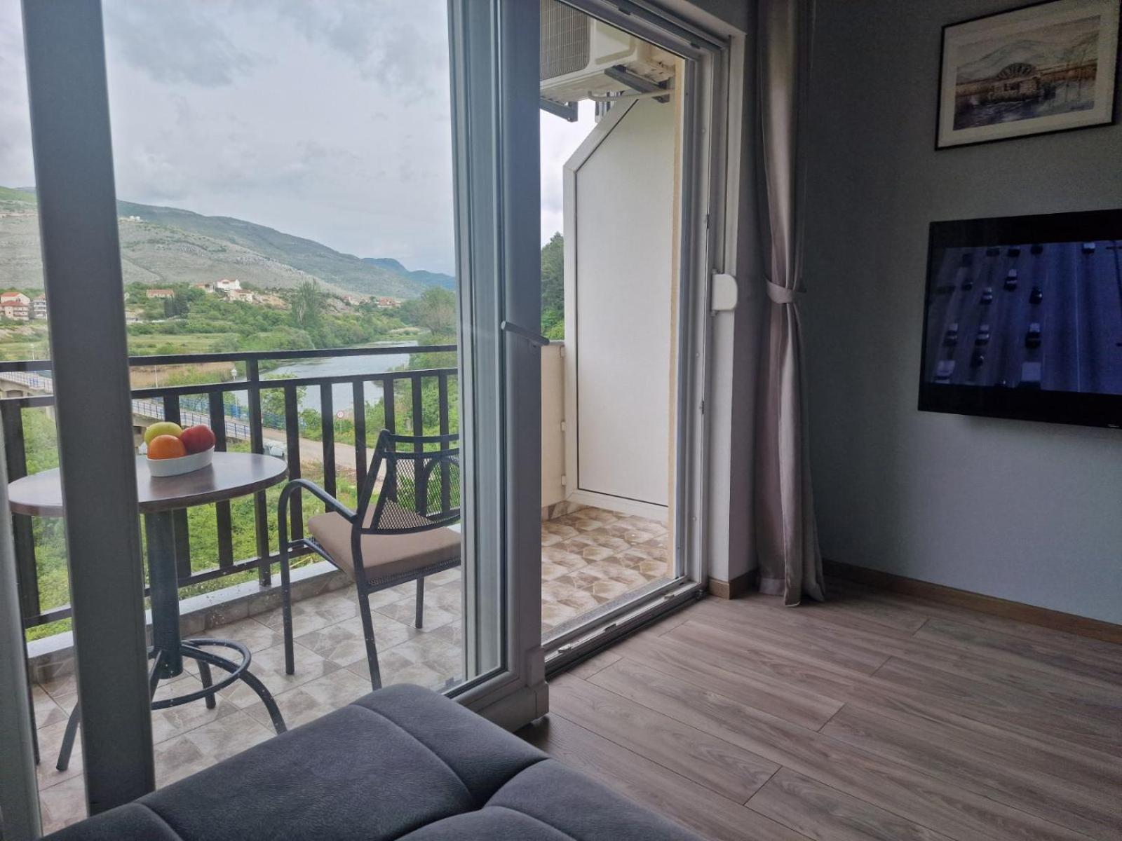Studio Apartmani Milovic Trebinje Bagian luar foto