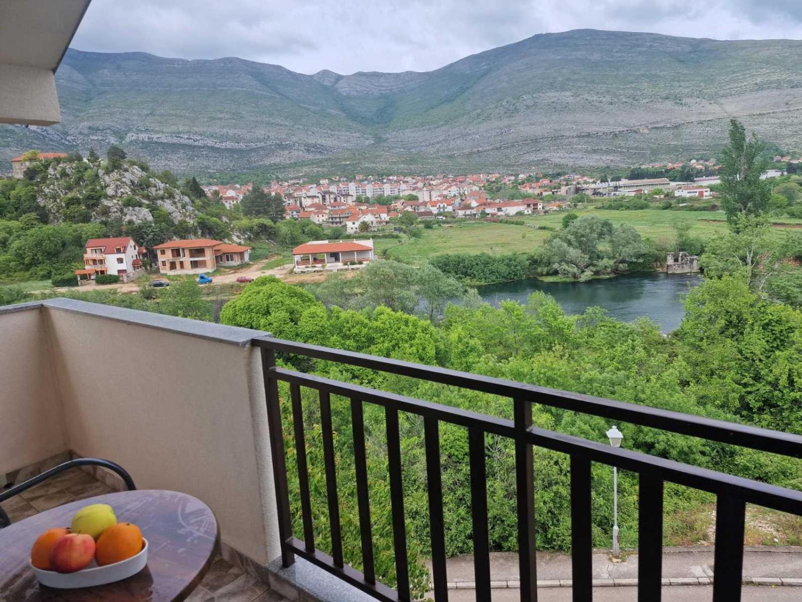 Studio Apartmani Milovic Trebinje Bagian luar foto